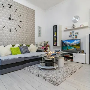 Grey Orchid - Studio Appartamento